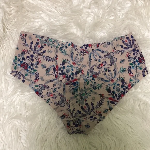 Victoria’s Secret Hiphugger Hipster - Picture 7 of 7